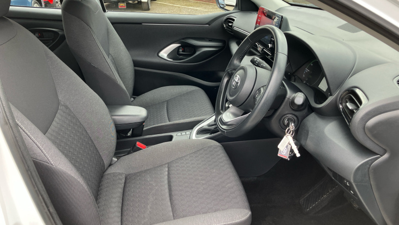 Toyota Yaris 1.5 Hybrid Icon 5dr CVT Hybrid Hatchback